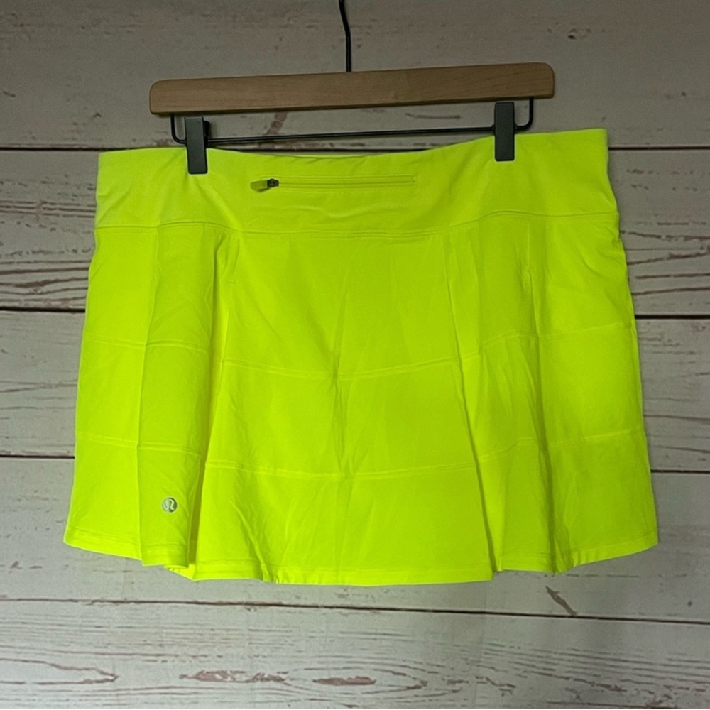 Lululemon Pace Rival Mid-Rise Skirt  Highlight Yellow Size 14